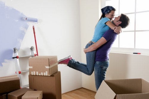 Careful removal support for a Brompton apartment