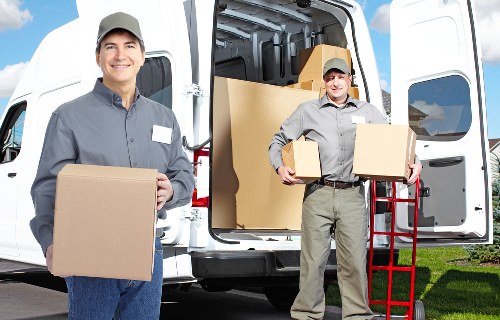Commercial packing and unpacking support for a Brompton business move